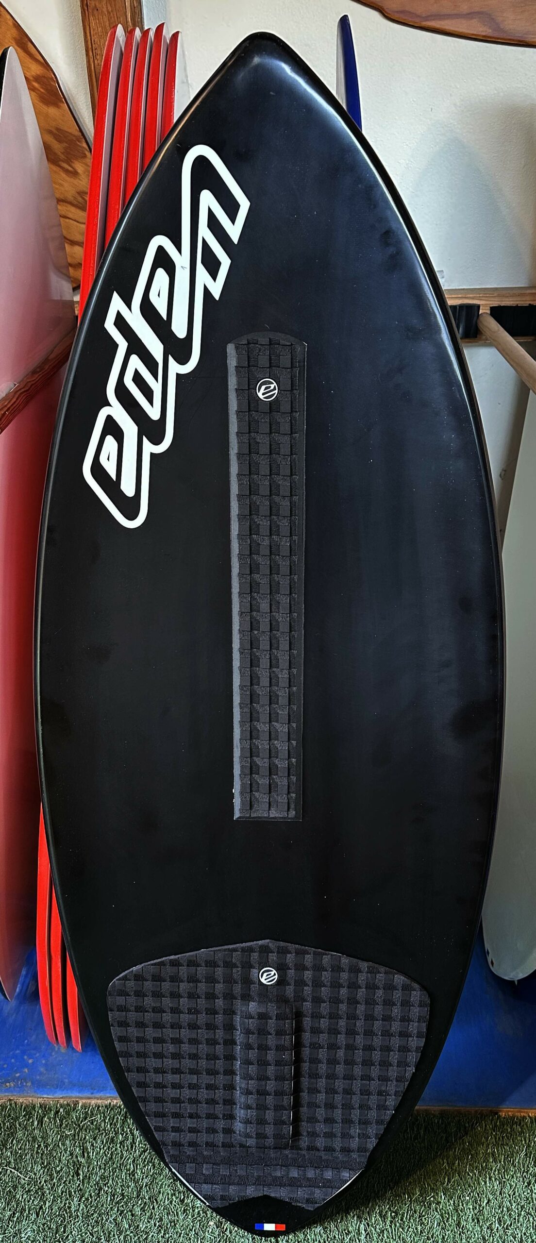 Skimboards Adultes ZT-Classic 131 cm Noir avec grips soldé